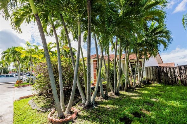 3 of 30 - 18300 Sw 143rd Ct, Miami, FL
