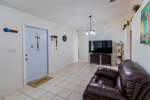 4 of 30 - 18300 Sw 143rd Ct, Miami, FL