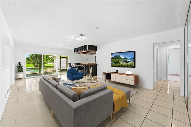 4 of 21 - 4180 Nw 101st Dr, Coral Springs, FL
