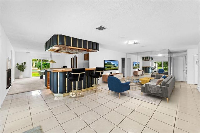 5 of 21 - 4180 Nw 101st Dr, Coral Springs, FL