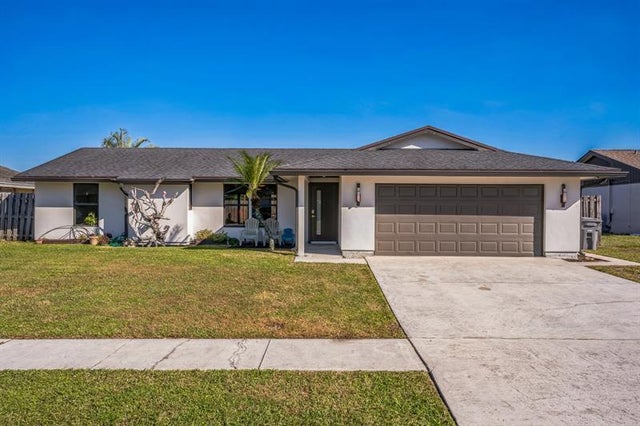 3 of 30 - 8460 Raymond Dr, Boynton Beach, FL