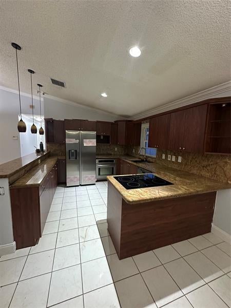 4 of 12 - 17682 Se 5, Pembroke Pines, FL