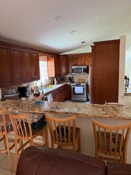 3 of 8 - 20525 Sw 2nd St, Pembroke Pines, FL