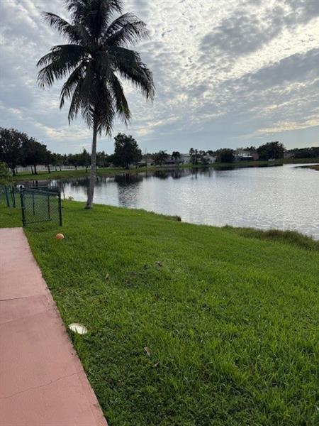 5 of 8 - 20525 Sw 2nd St, Pembroke Pines, FL