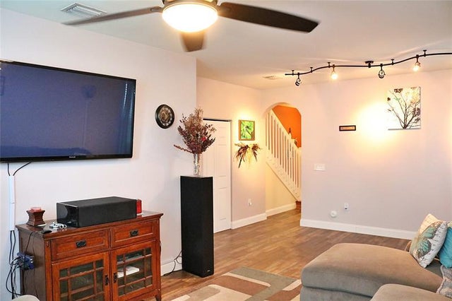 4 of 45 - 2872 Ne 1st Dr, Homestead, FL