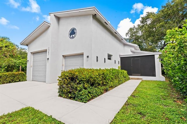 1 of 43 - 1543 Sw 32nd St, Fort Lauderdale, FL