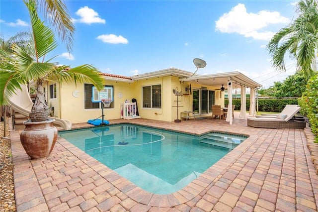 2 of 60 - 1329 Sw 4th Ter, Pompano Beach, FL