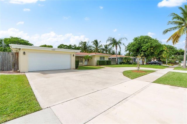 4 of 60 - 1329 Sw 4th Ter, Pompano Beach, FL