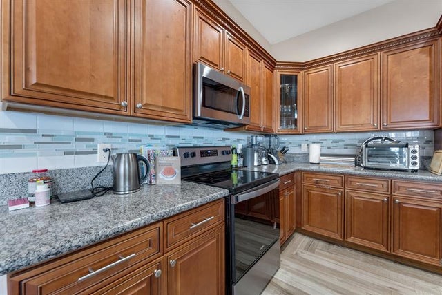5 of 31 - 1350 Meadows Blvd, Weston, FL
