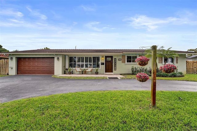 5541 Sw 2nd Ct, Plantation