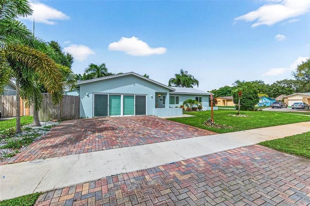 1 of 36 - 6847 Nw 27th Way, Fort Lauderdale, FL