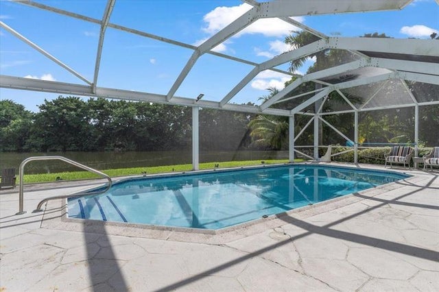 3 of 40 - 10082 Harbourtown Ct, Boca Raton, FL
