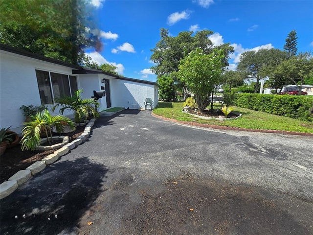 4 of 16 - 6138 Southgate Blvd, Margate, FL