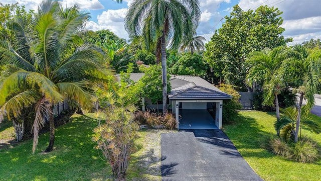 2 of 64 - 3281 Ne 15th Ave, Oakland Park, FL