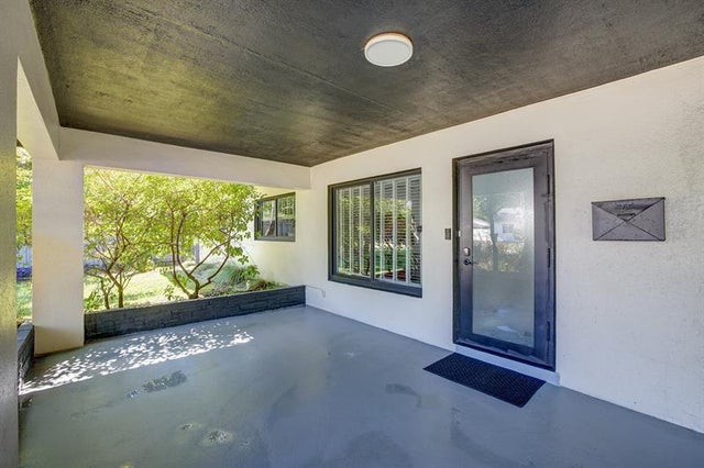 5 of 64 - 3281 Ne 15th Ave, Oakland Park, FL
