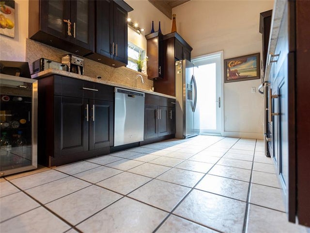 5 of 44 - 2912 Ne 27th St, Lighthouse Point, FL