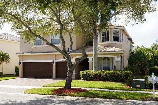 2 of 50 - 16352 Sw 14th St, Pembroke Pines, FL