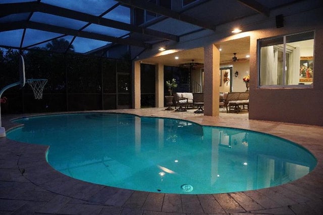 4 of 50 - 16352 Sw 14th St, Pembroke Pines, FL