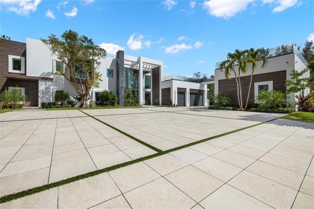 4 of 67 - 8833 Nw 70th Ct, Parkland, FL