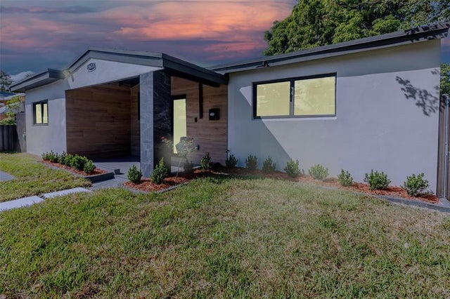4 of 44 - 2633 Taft St, Hollywood, FL