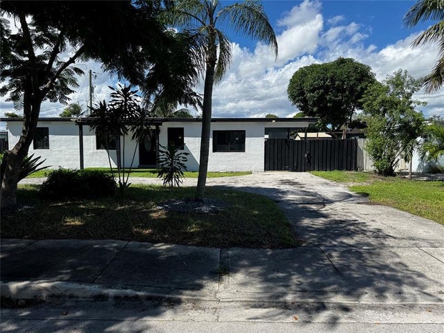 2 of 54 - 5181 Ne 16th Ave, Pompano Beach, FL
