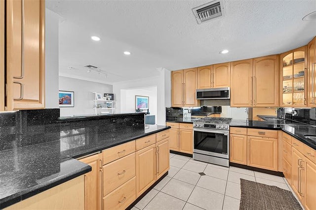 3 of 47 - 281 Sw 18th Ct, Pompano Beach, FL