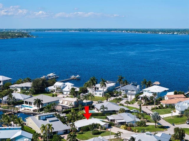 4 of 36 - 1798 Sw Cabin Pl, Palm City, FL