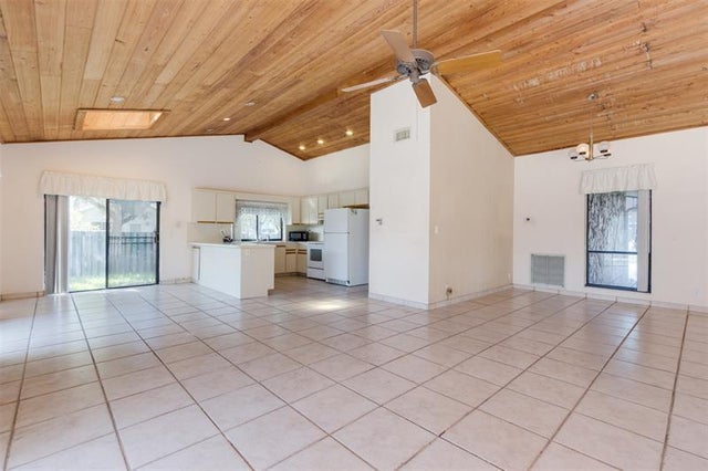 5 of 40 - 5250 Sw 101st Ave, Cooper City, FL