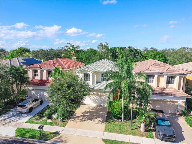 2 of 48 - 10249 Nw 7th St, Coral Springs, FL