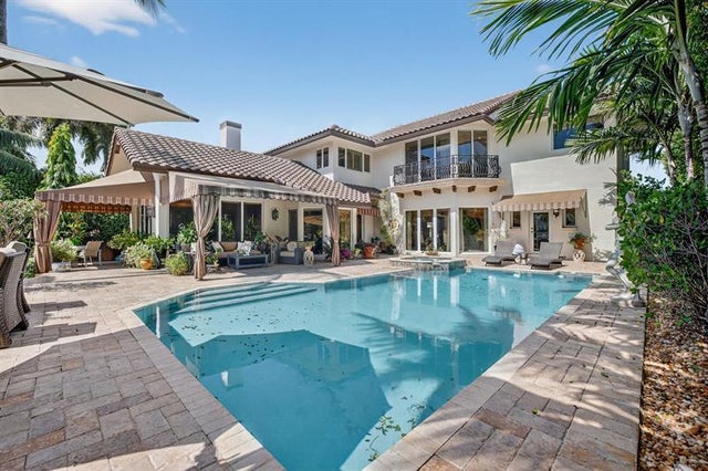 3 of 81 - 2630 Barcelona Dr, Fort Lauderdale, FL