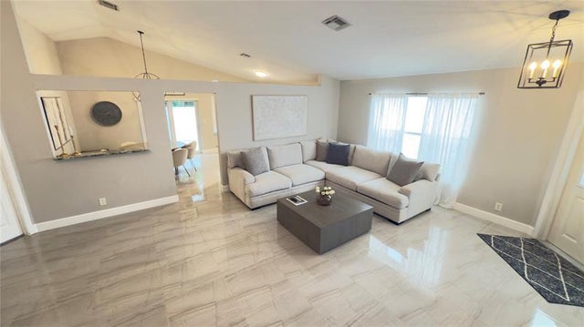 4 of 86 - 10331 Coventry Ct, Boca Raton, FL