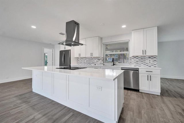 4 of 50 - 11600 Nw 26th St, Plantation, FL
