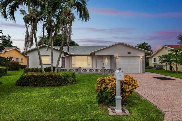 4 of 43 - 9407 Nw 70th Pl, Tamarac, FL
