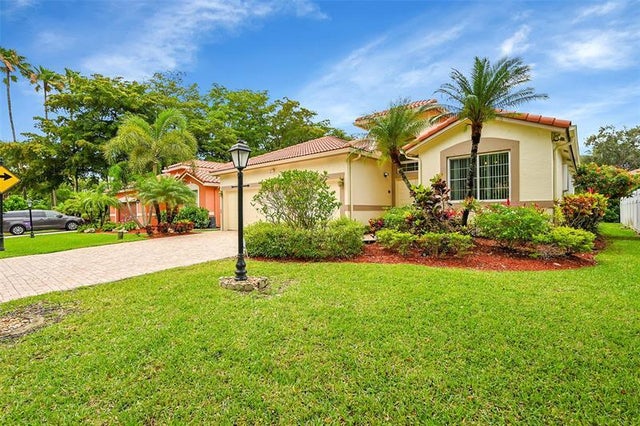 3 of 41 - 5791 Nw 48th Dr, Coral Springs, FL