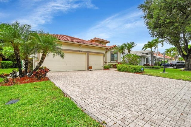 4 of 41 - 5791 Nw 48th Dr, Coral Springs, FL