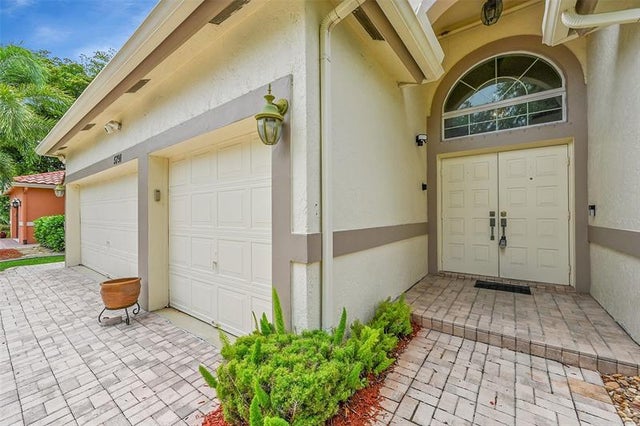 5 of 41 - 5791 Nw 48th Dr, Coral Springs, FL