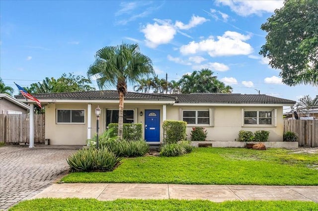 1 of 15 - 2906 Nw 9th Ter, Wilton Manors, FL