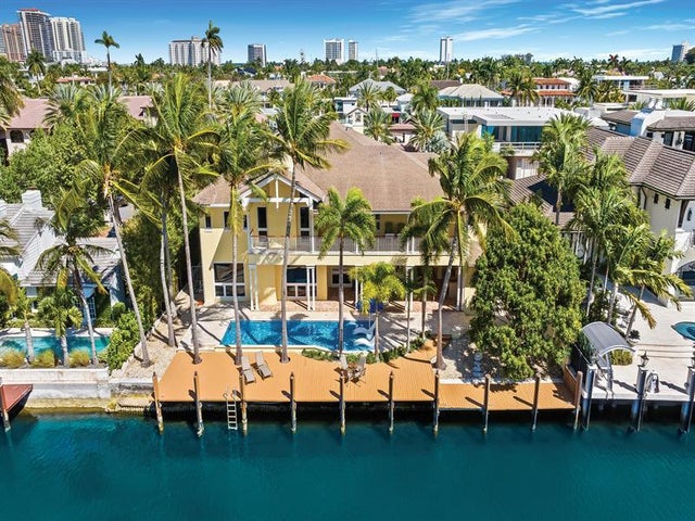 1 of 73 - 625 Isle Of Palms Dr, Fort Lauderdale, FL