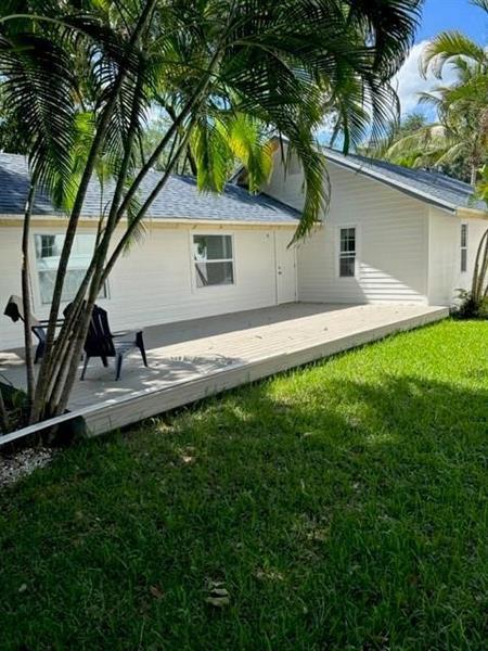 1 of 12 - 622 Se 6th Ct, Fort Lauderdale, FL