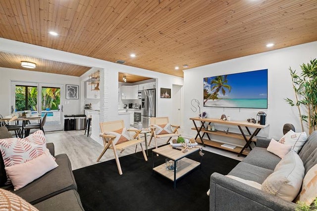 5 of 20 - 1813 Sw 10th Ct, Fort Lauderdale, FL