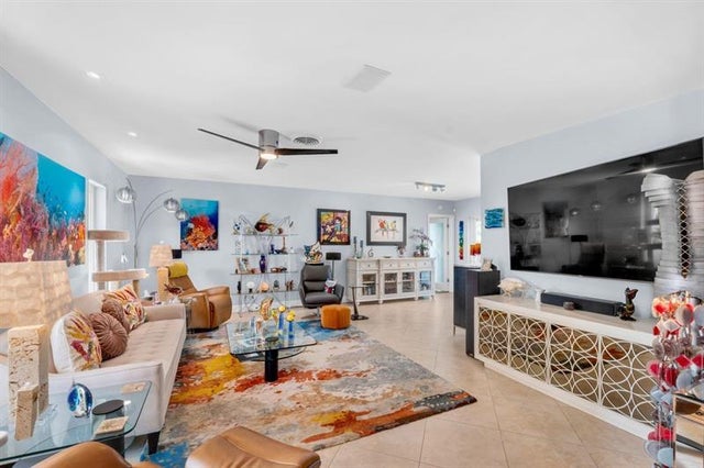 4 of 54 - 5751 Ne 22nd Way, Fort Lauderdale, FL