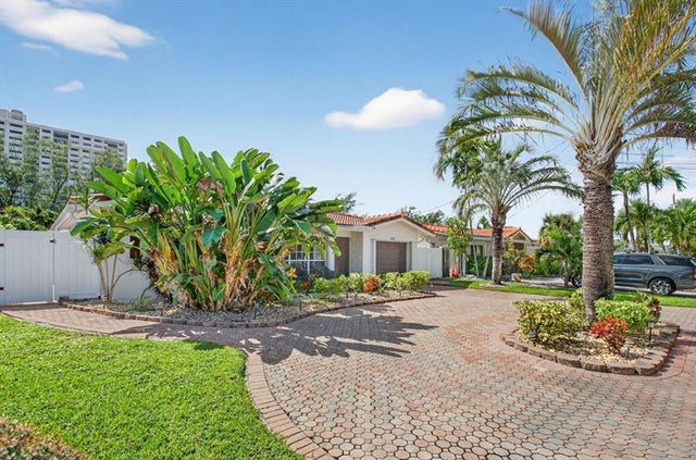3 of 43 - 2534 Se 14th Street, Pompano Beach, FL