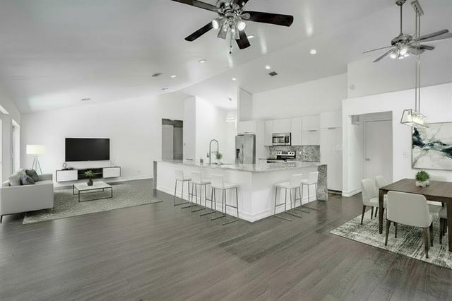 5 of 33 - 3564 Sanctuary Dr, Coral Springs, FL