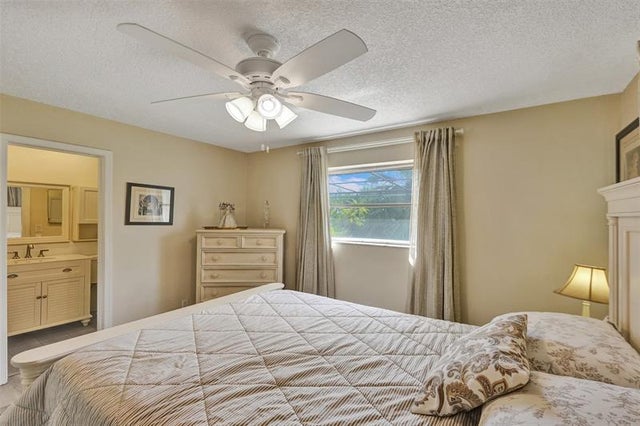 5 of 46 - 4712 Nw 41st Ave, Tamarac, FL