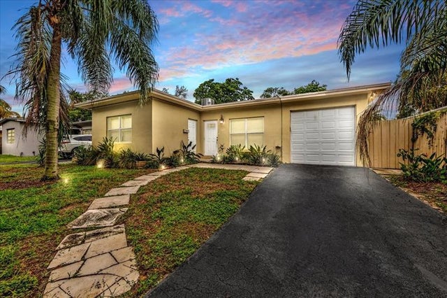 3 of 39 - 1835 Park Ln, Fort Lauderdale, FL