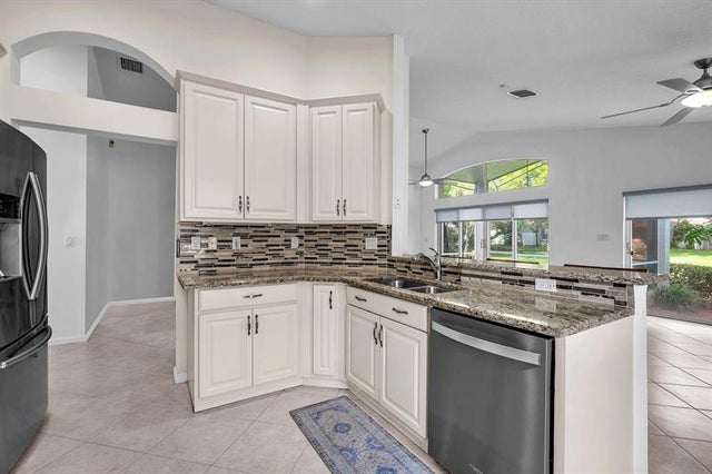 5 of 57 - 5701 Swaying Palm Ln, Boynton Beach, FL