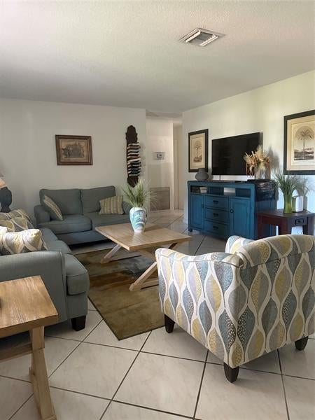 3 of 13 - 1370 Sw 32nd St, Fort Lauderdale, FL