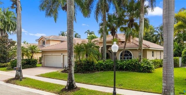 2 of 55 - 942 Windward Way, Weston, FL