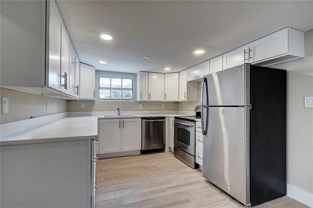 4 of 25 - 6711 Nw 8th St, Margate, FL