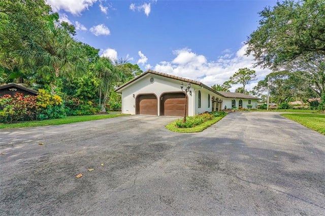 2 of 100 - 5351 Godfrey Rd, Parkland, FL